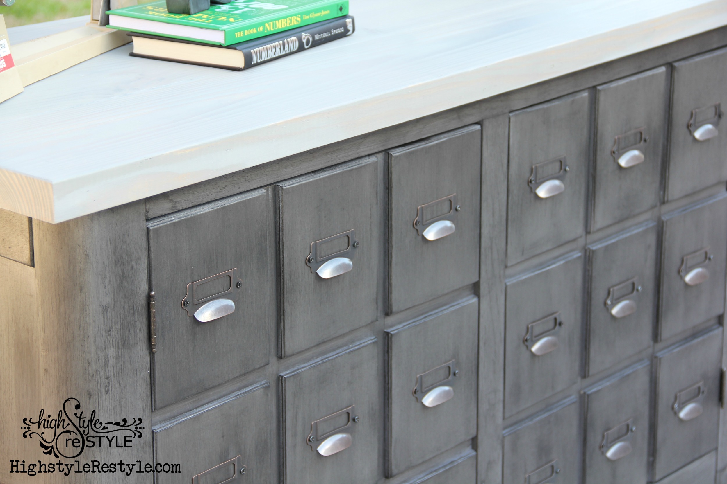 {LABEL PULLS BY D.LAWLESS HARDWARE}