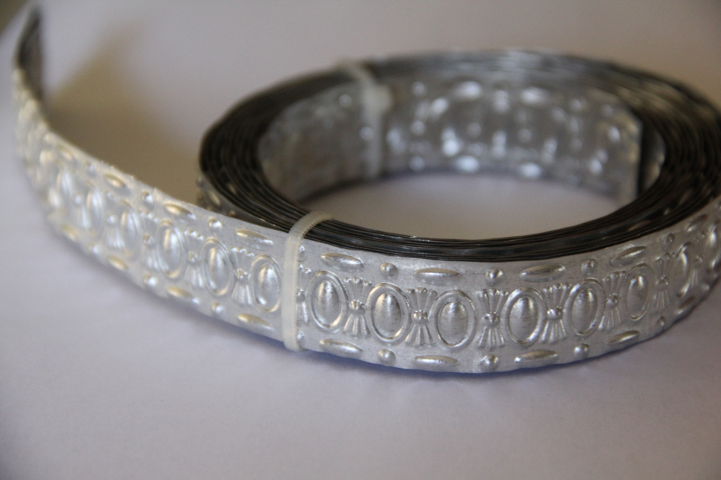 METAL RIBBON