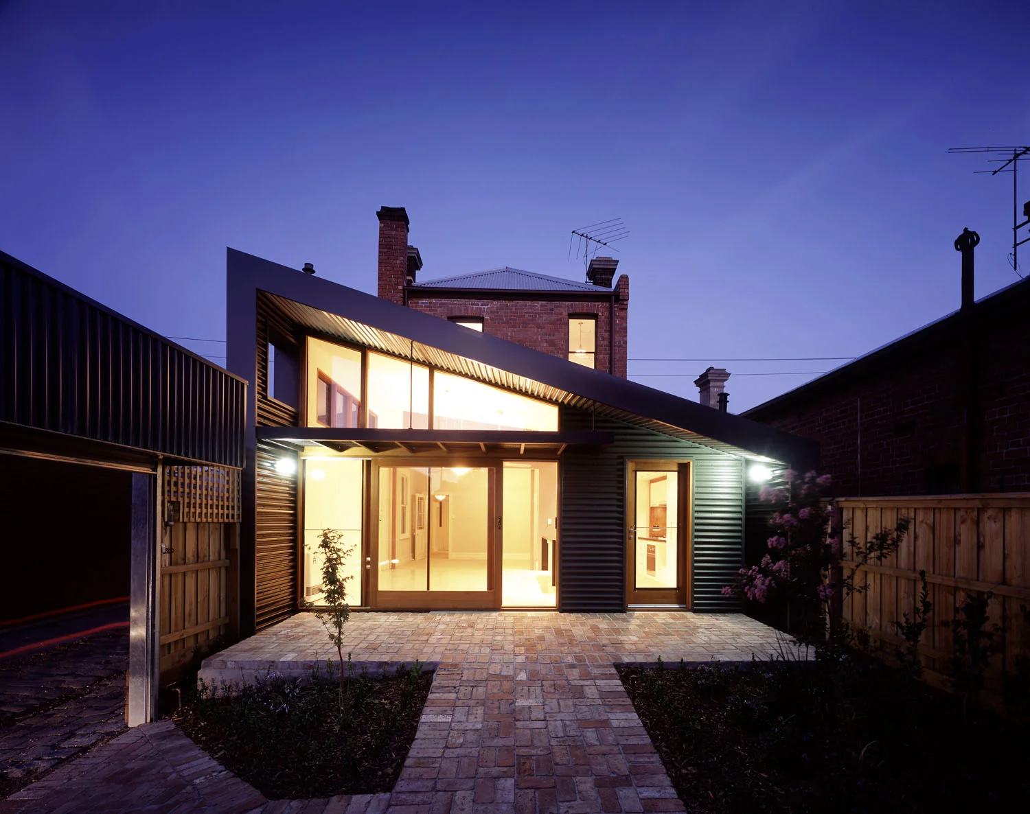 Adam-Dettrick-Architects---Clifton Hill 02.jpg
