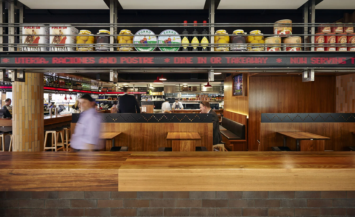 Adam Dettrick Architects Movida_SydneyAirport_193.jpg