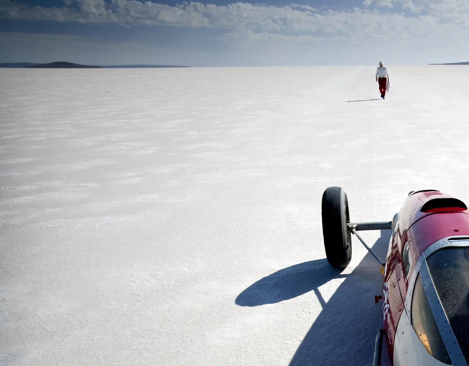 Dry Lake Racing - Australian Geographic