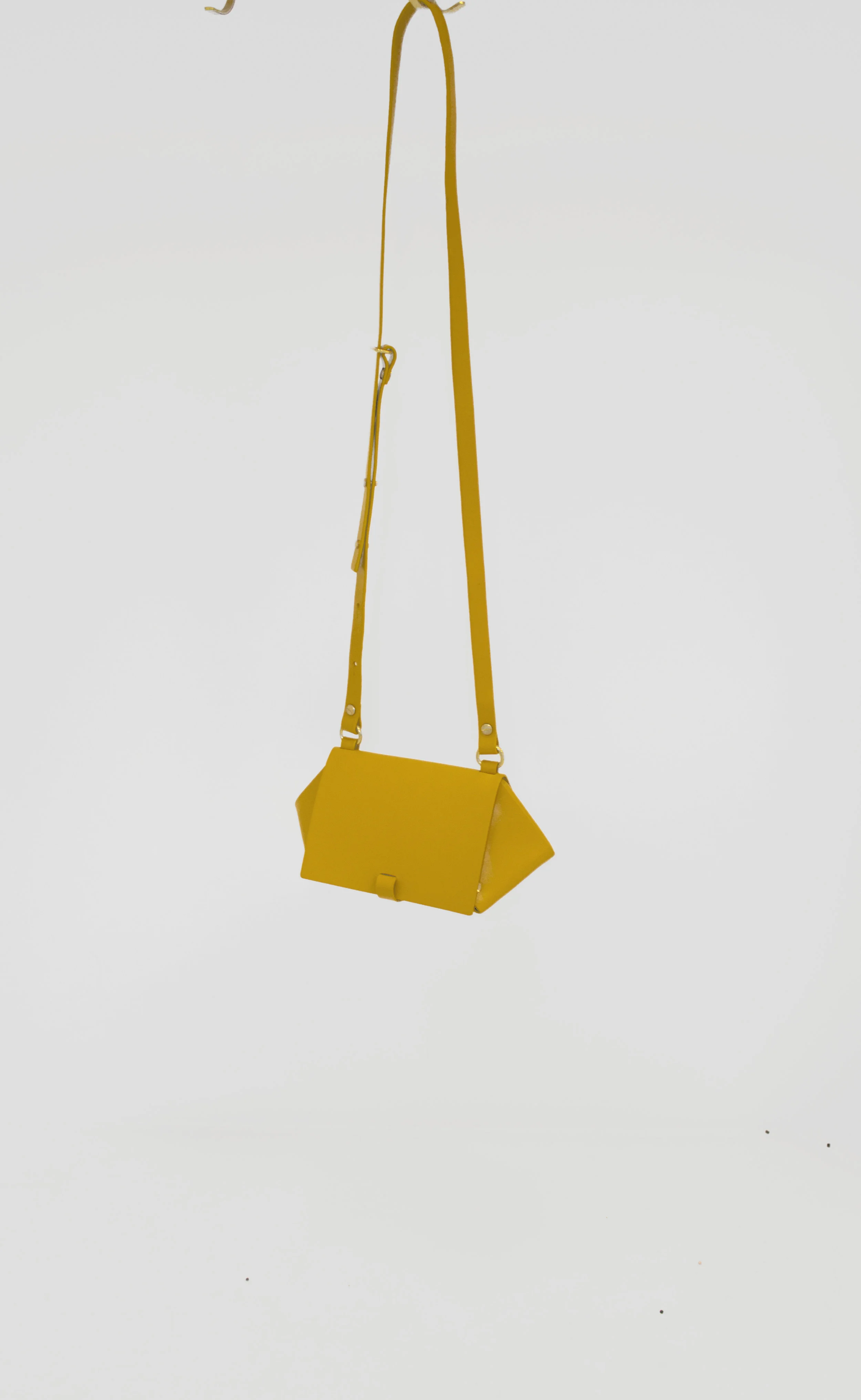 prism_bag_marigold_gold_yellow_shoulder_bag_adjustable_strap_1