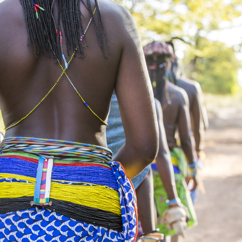 A group of Mucawana women on their way to Soba. Cunene Provence ©24Atlantic