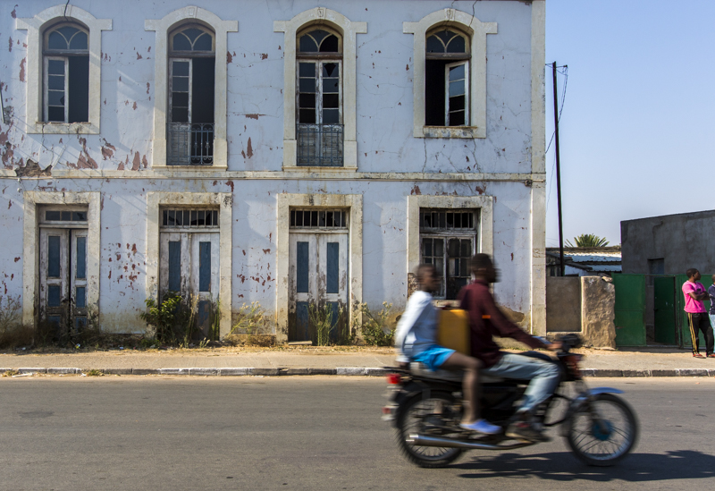 Strong lines from the Portuguese era, totally abandoned and overgrown. Chibia, Huila Provence ©24Atlantic