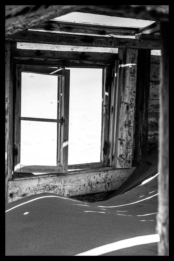 Shadows and shapes, light and lines.