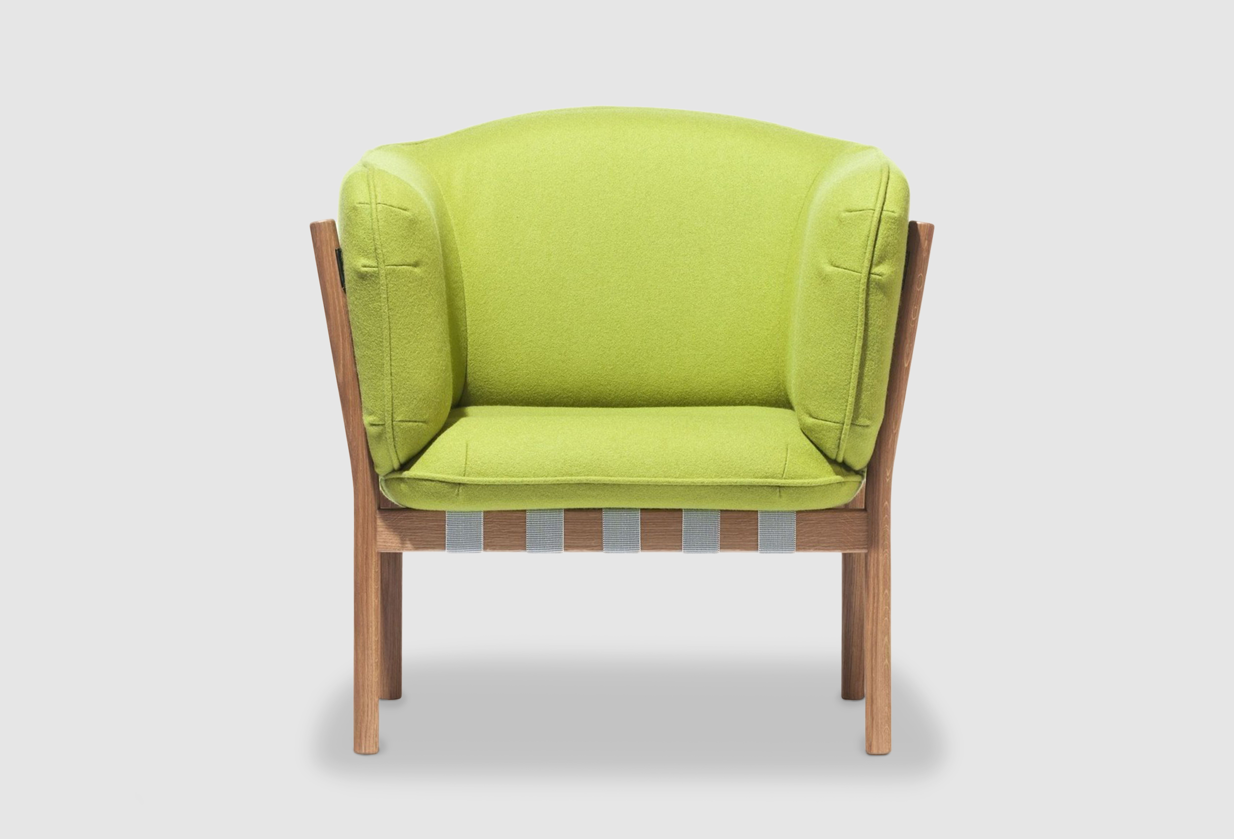 Dowel armchair 001.jpg