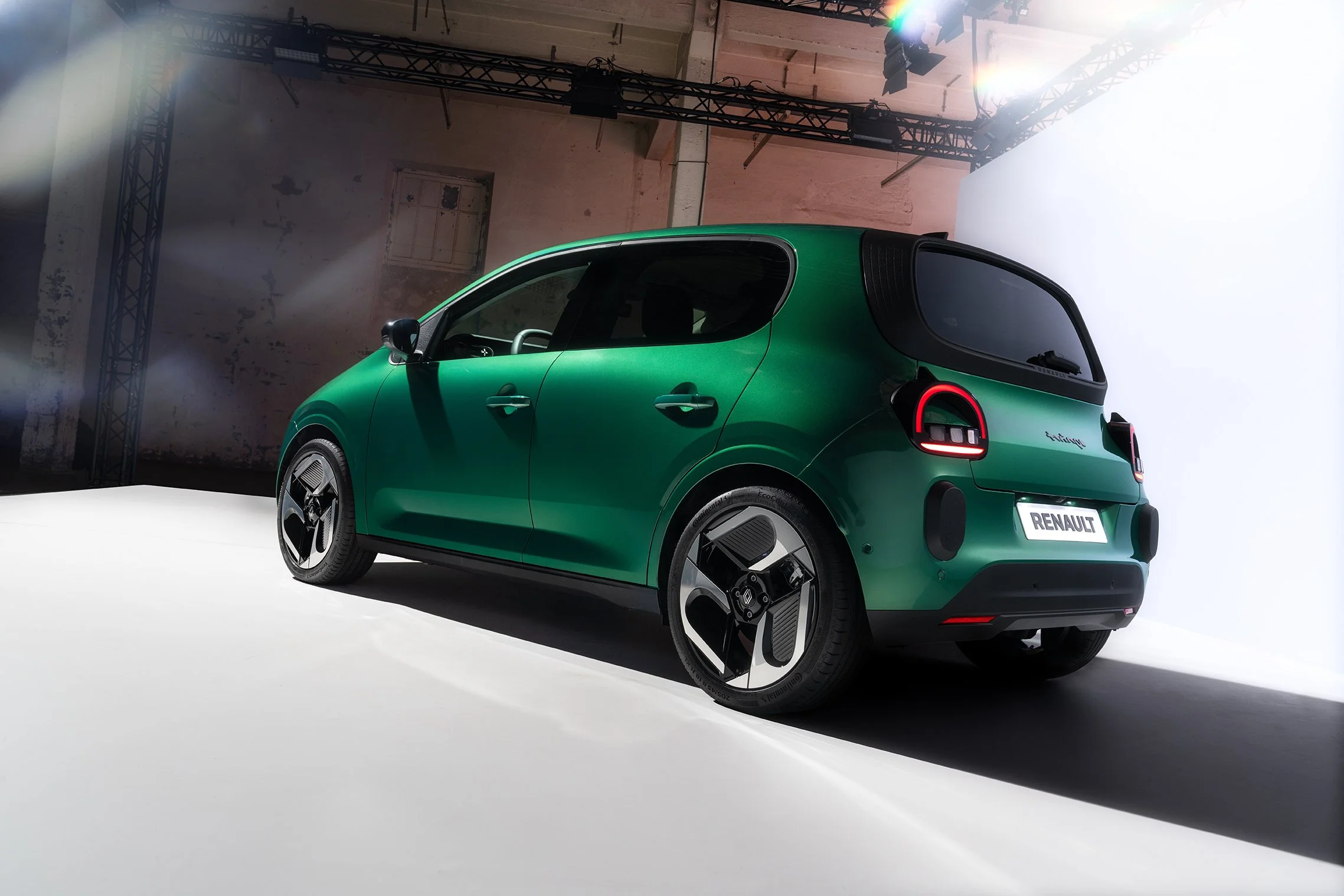 ACT_1005_Twingo Rear 3qtr_LR.jpg