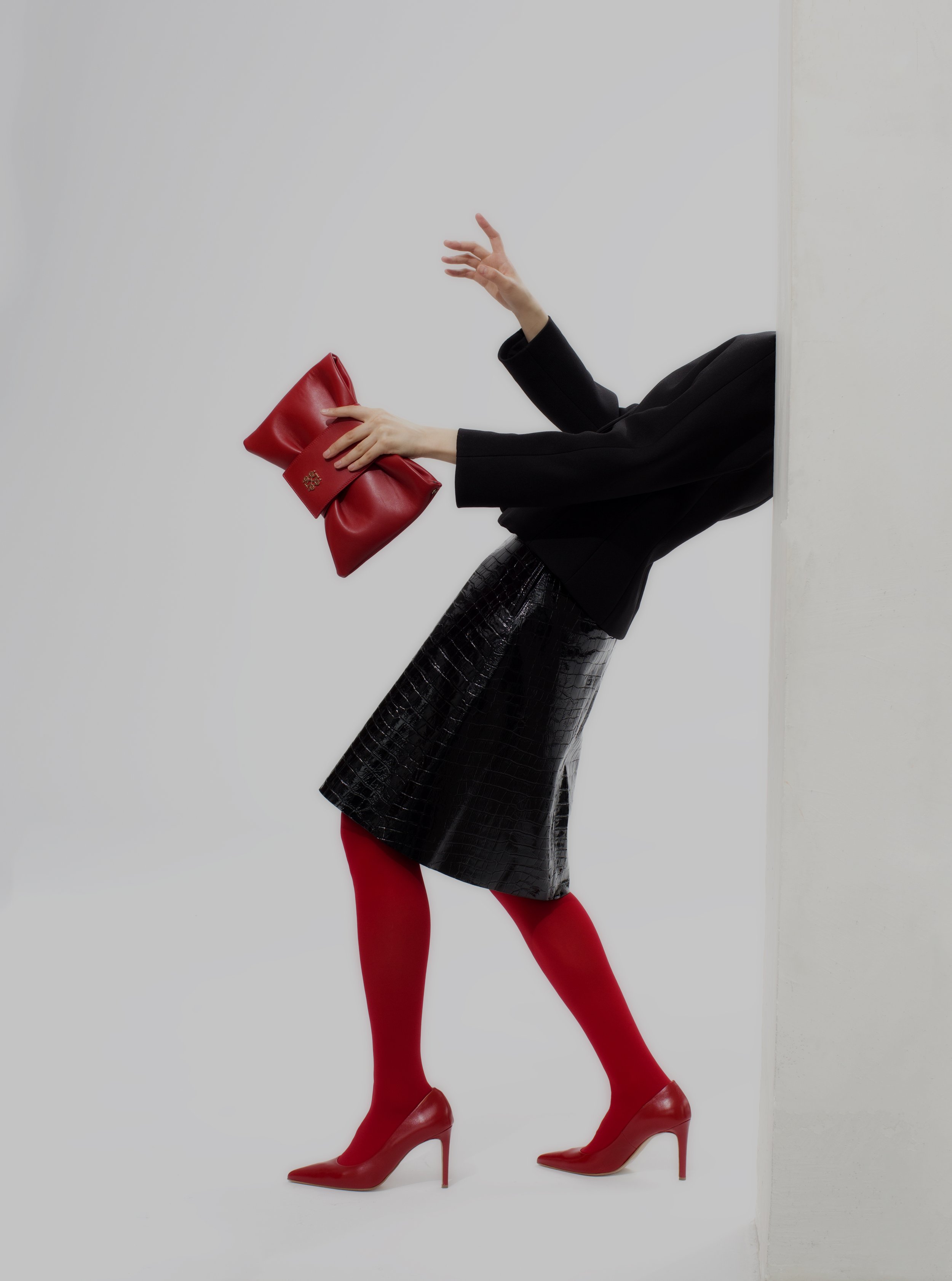 ELLE DEC5131 copy.jpg