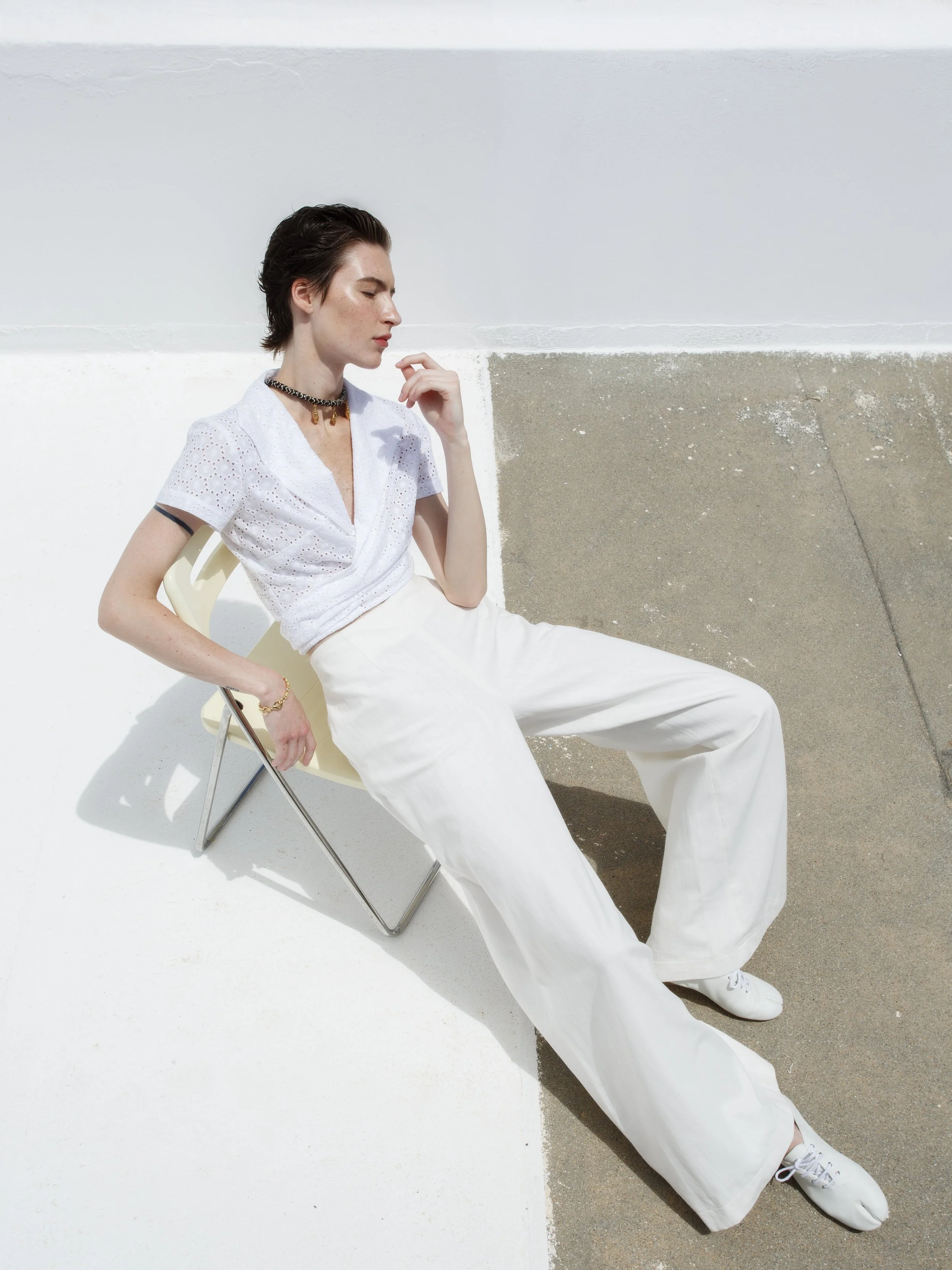 LOOK2.jpg