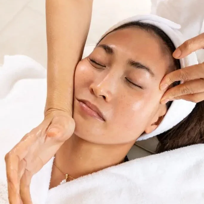 Korean Facial Scuplting + Lymphatic 