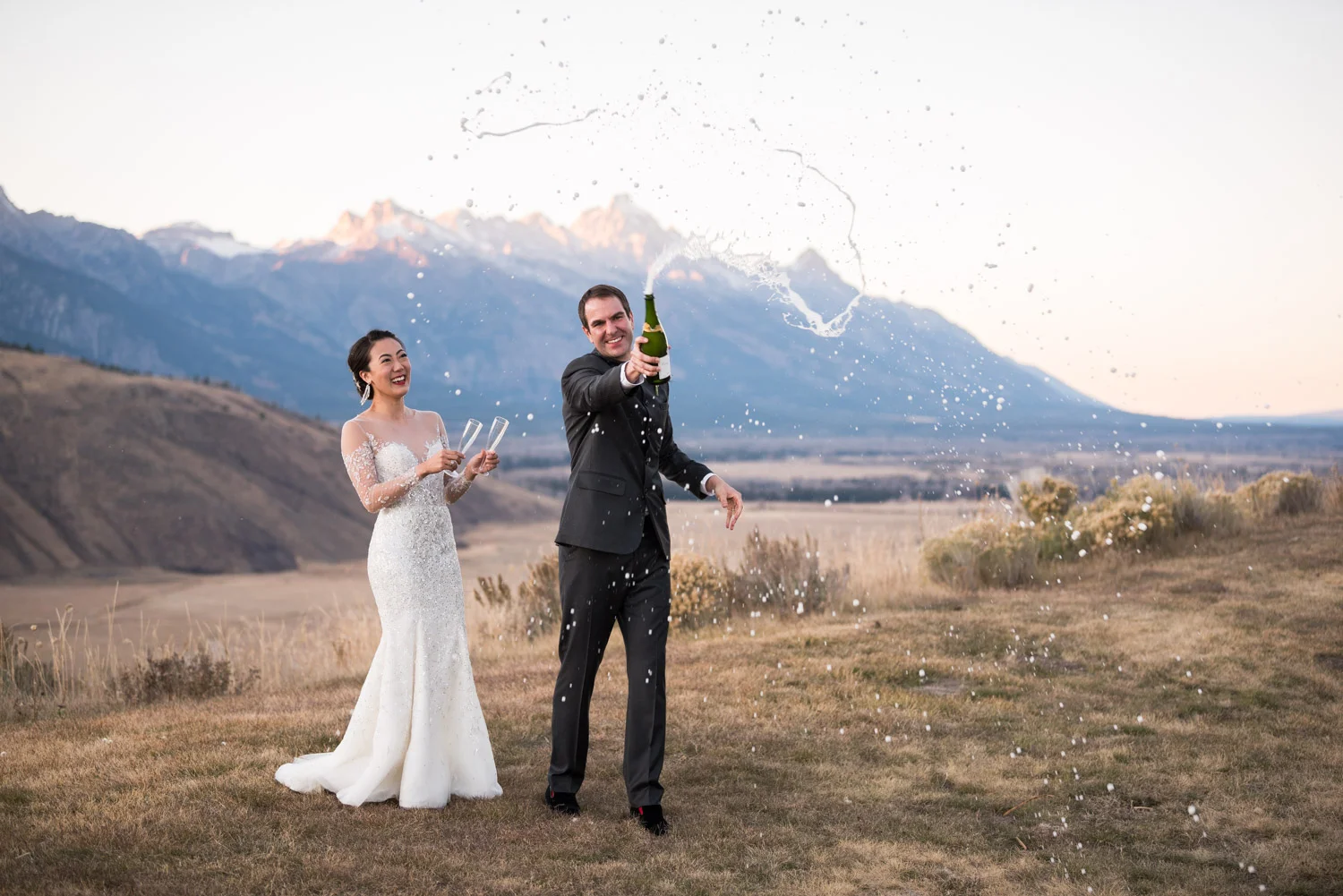 JacksonHoleWeddingTaylorGlenn-0003.jpg