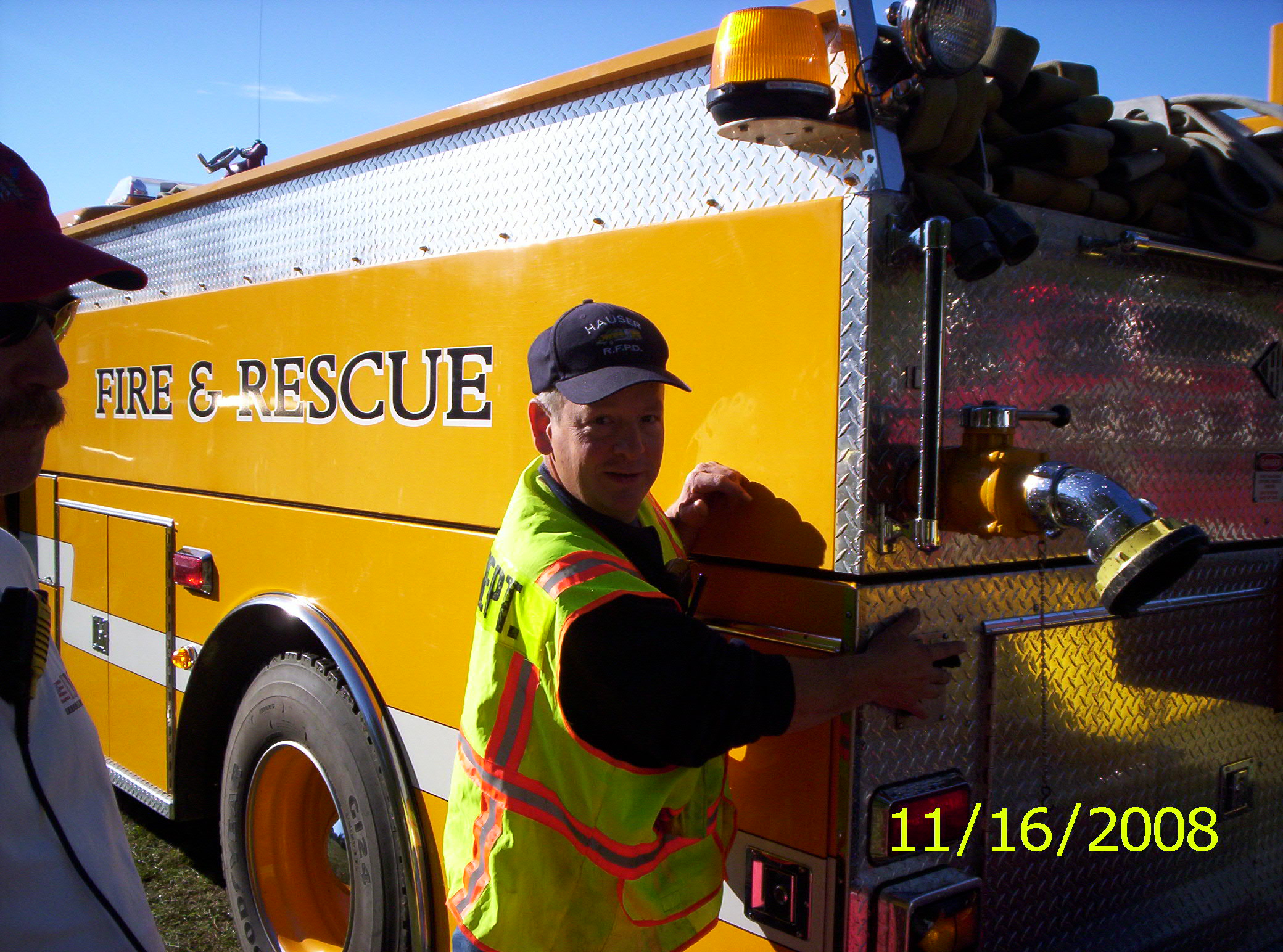 HAUSER FIRE CHIEF JERRY,DUMPING HIS TENDER - GREENACRES DISTRICT