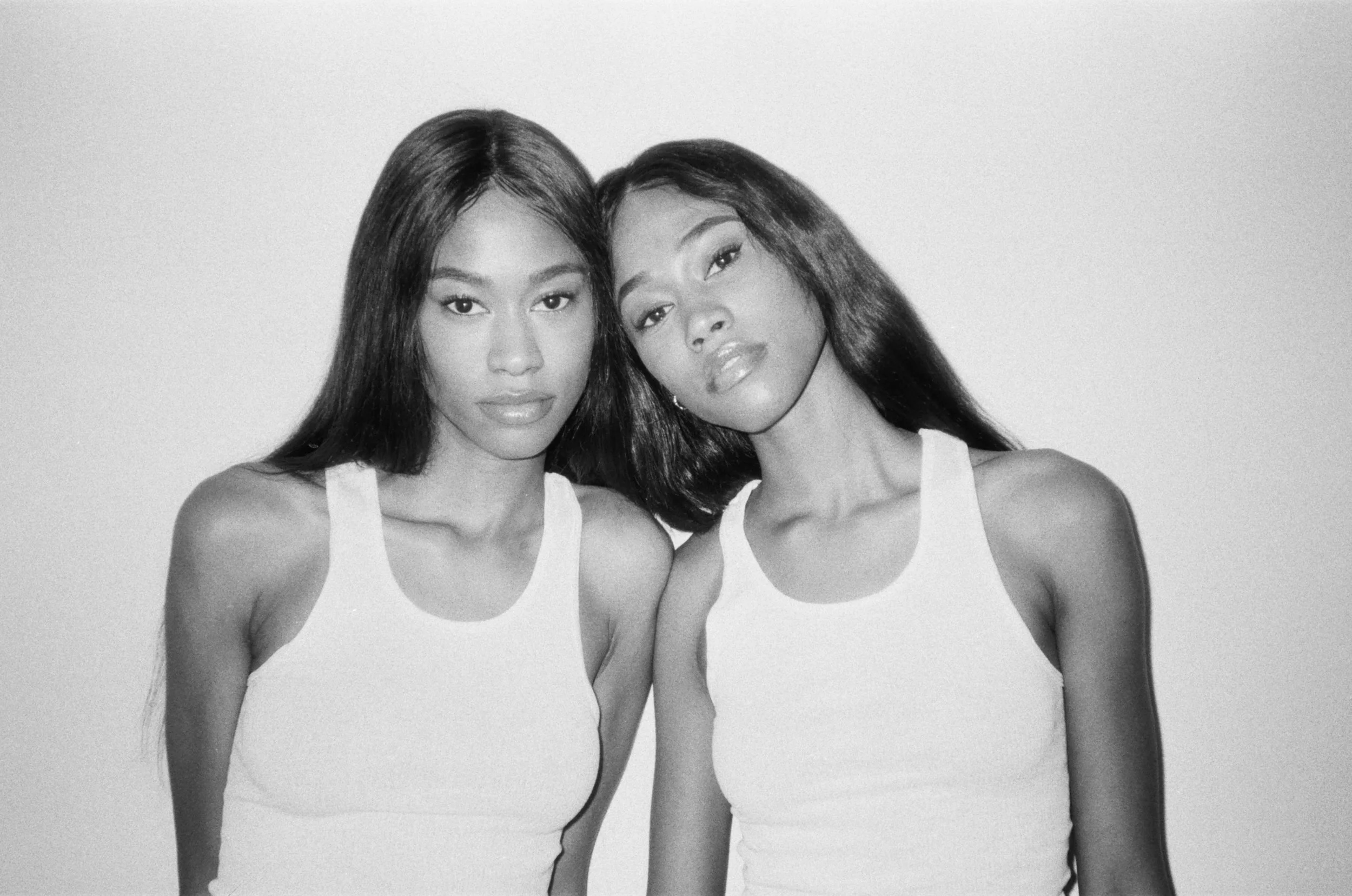 highresprettytwins-56.jpg