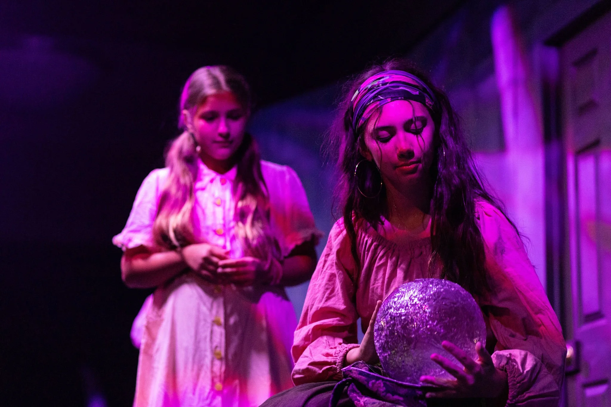 GRAVEYARD_GIRLS_PREVIEW-102.jpg