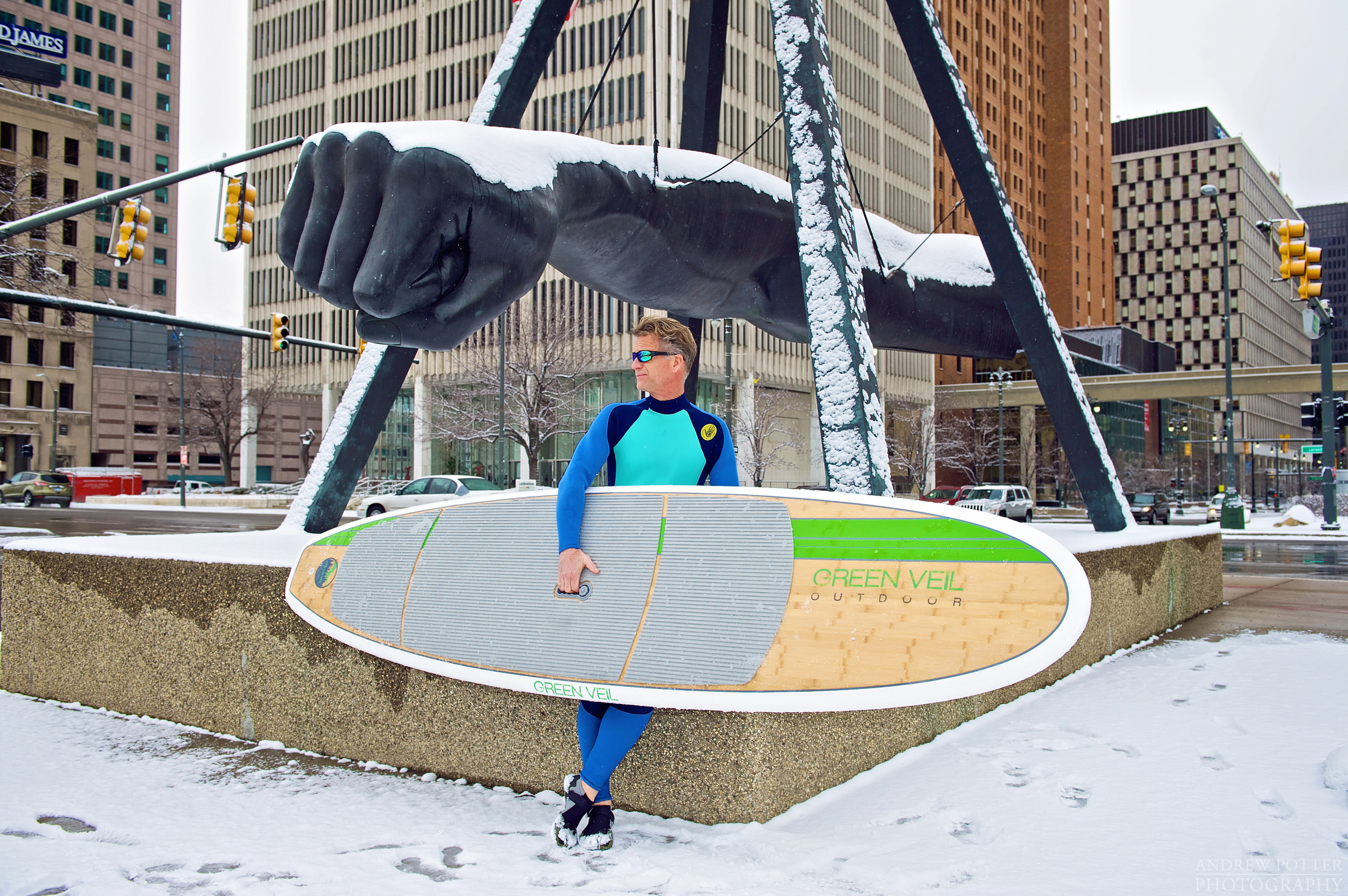 PaddleboardDetroit-APWEB.jpg