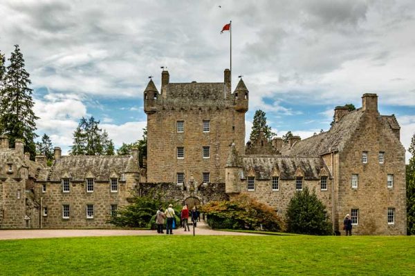 Cawdor-Castle-600x400.jpg