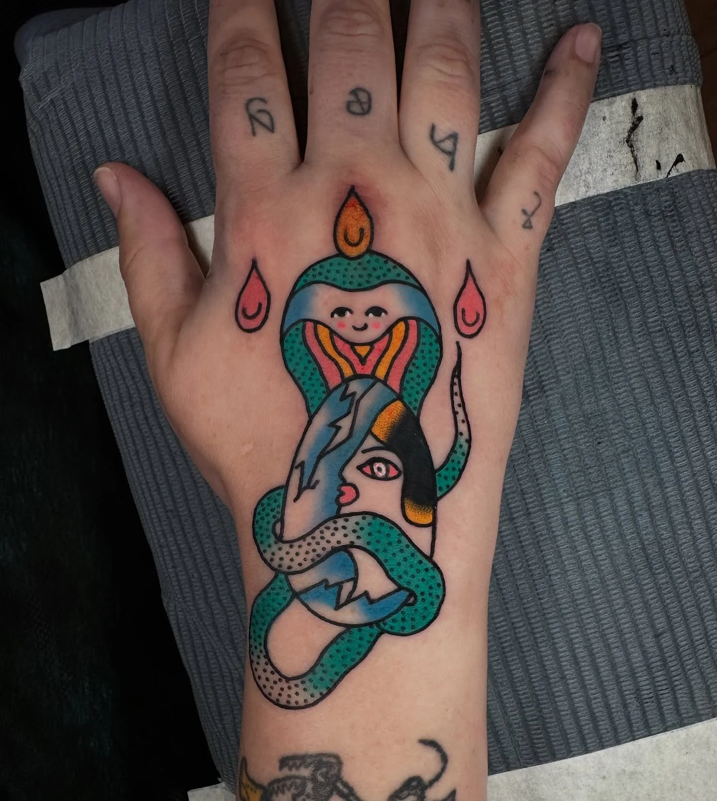 Buddy tattoos from my flash made yesterday @shrinetattoo 🧤🧤🧤🧤🧤🧤🧤🧤🧤