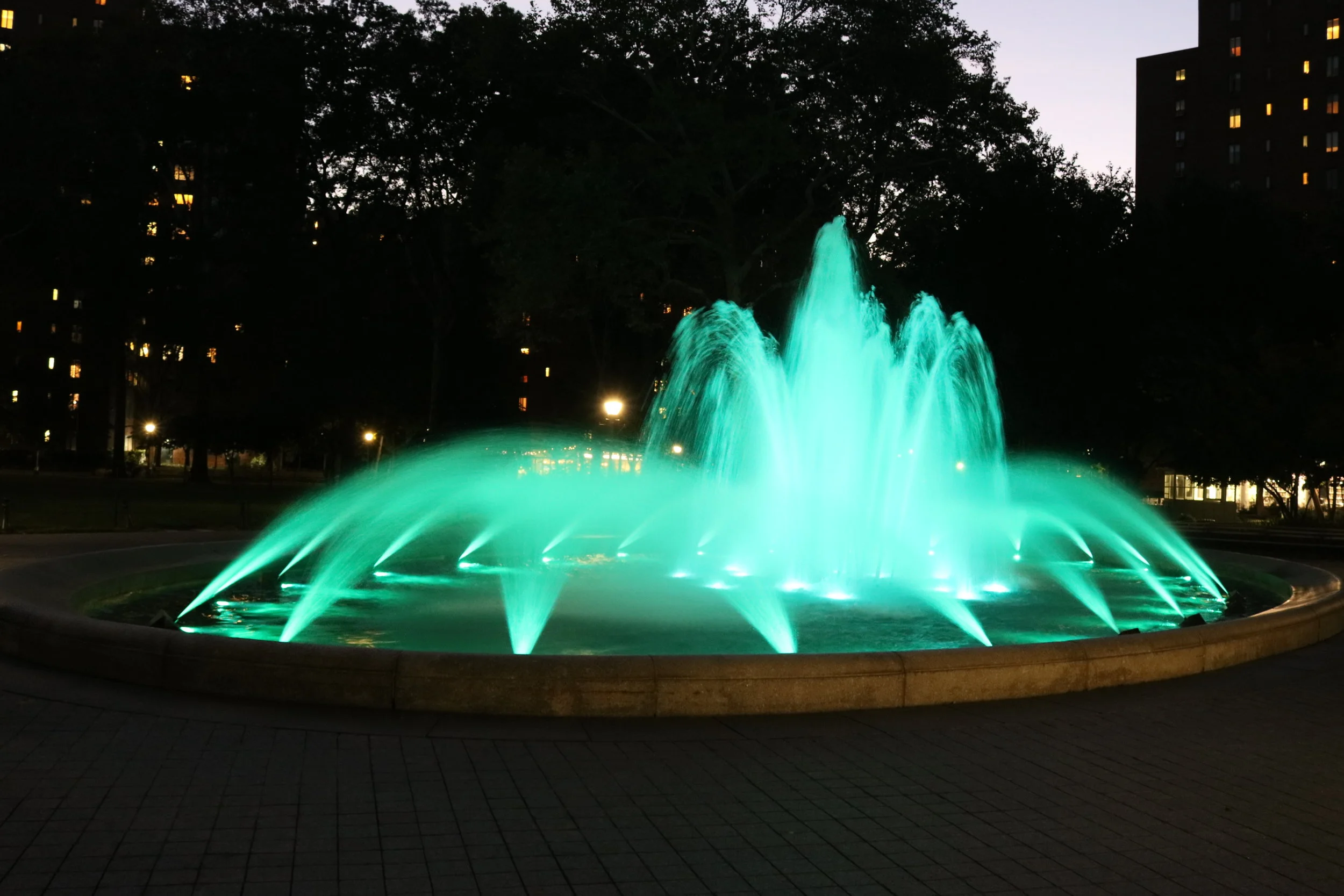 AquaMaster RGBW LED Lighting