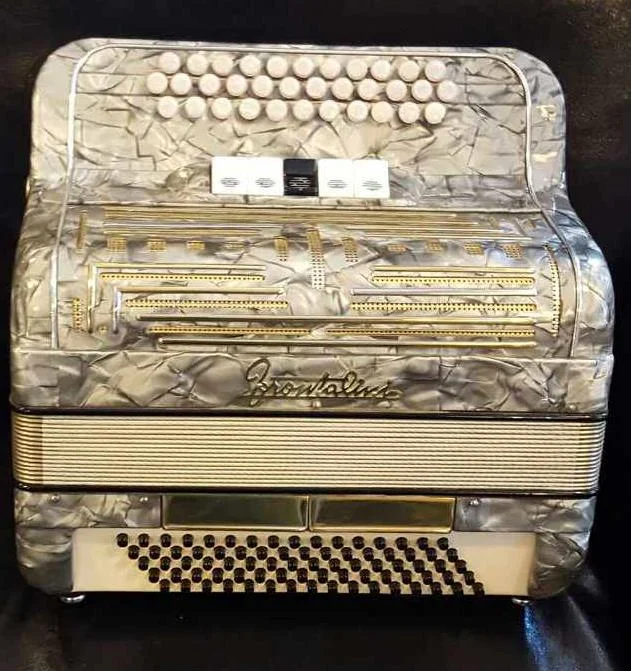 Frontalini Accordian.jpeg
