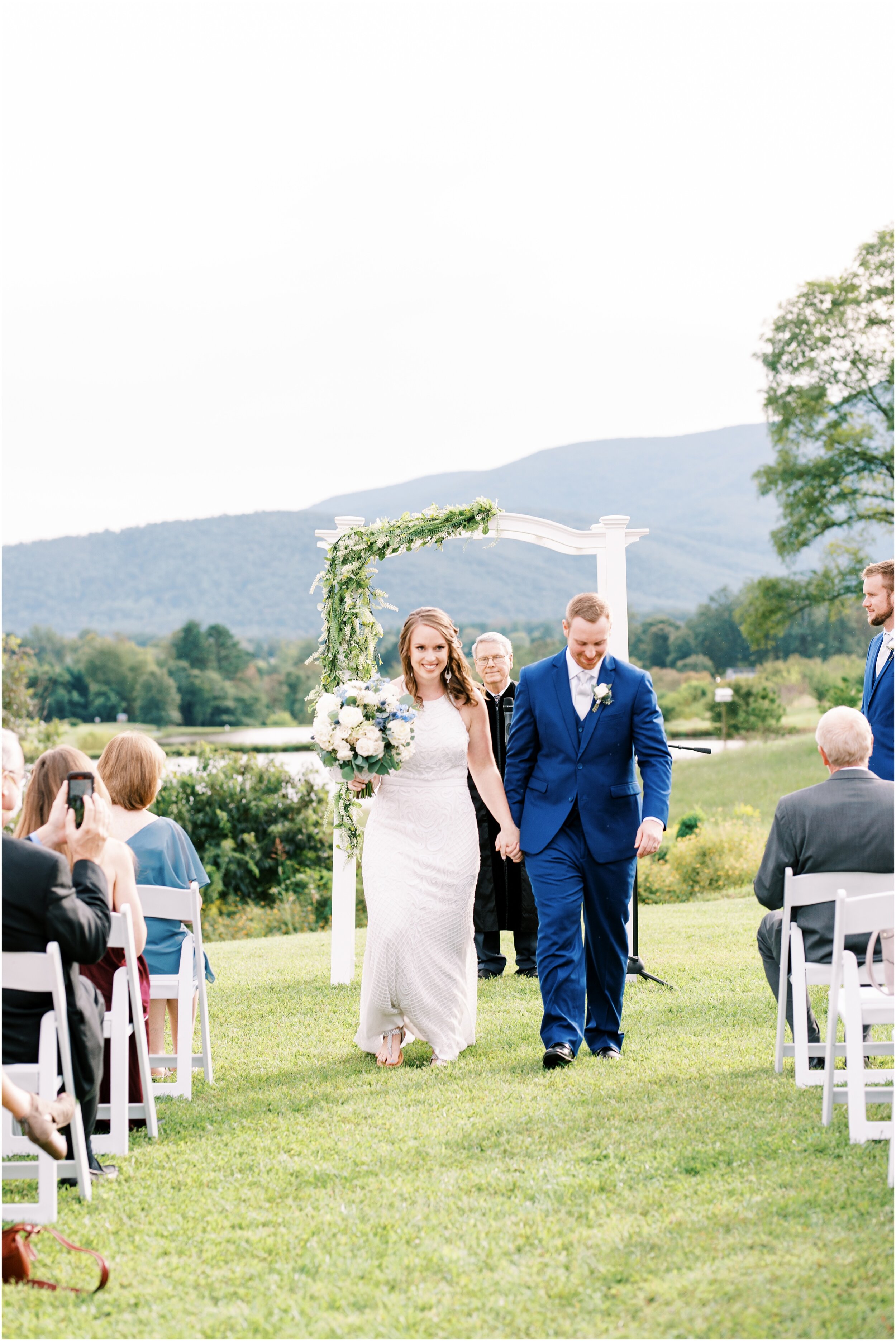 Lyndsey-Justin-Elegant-Charlottesville-Virginia-Vineyard-Wedding_0026.jpg