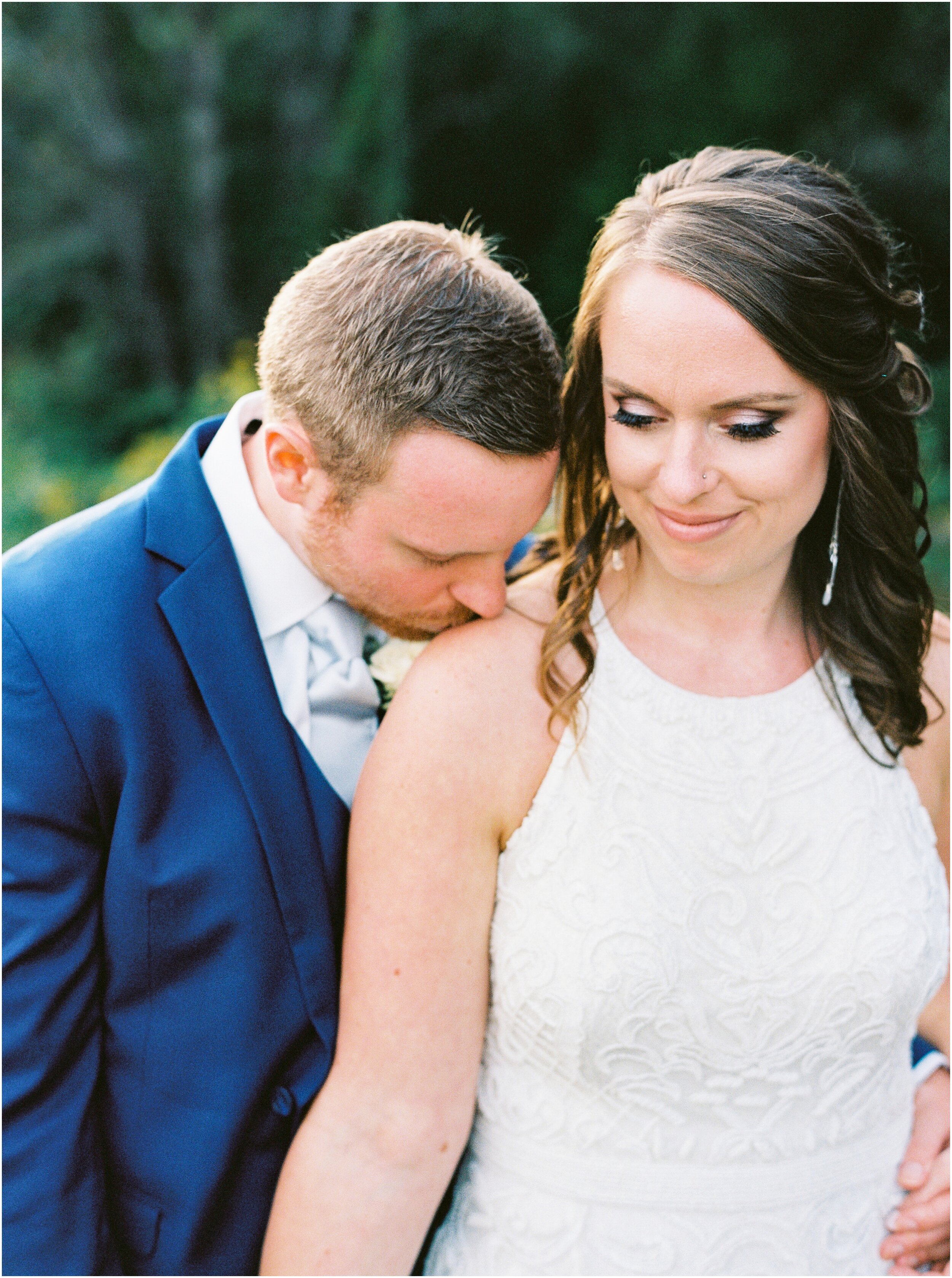 Lyndsey-Justin-Elegant-Charlottesville-Virginia-Vineyard-Wedding_0037.jpg