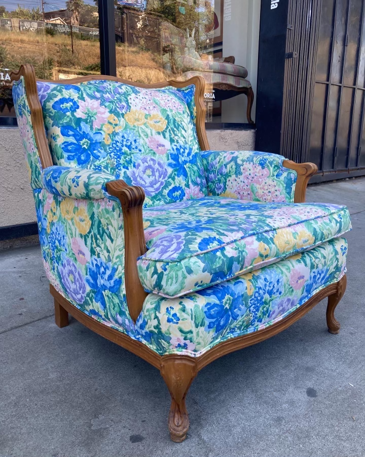 Vintage Seating Casa Victoria Vintage Furniture Los Angeles — Casa