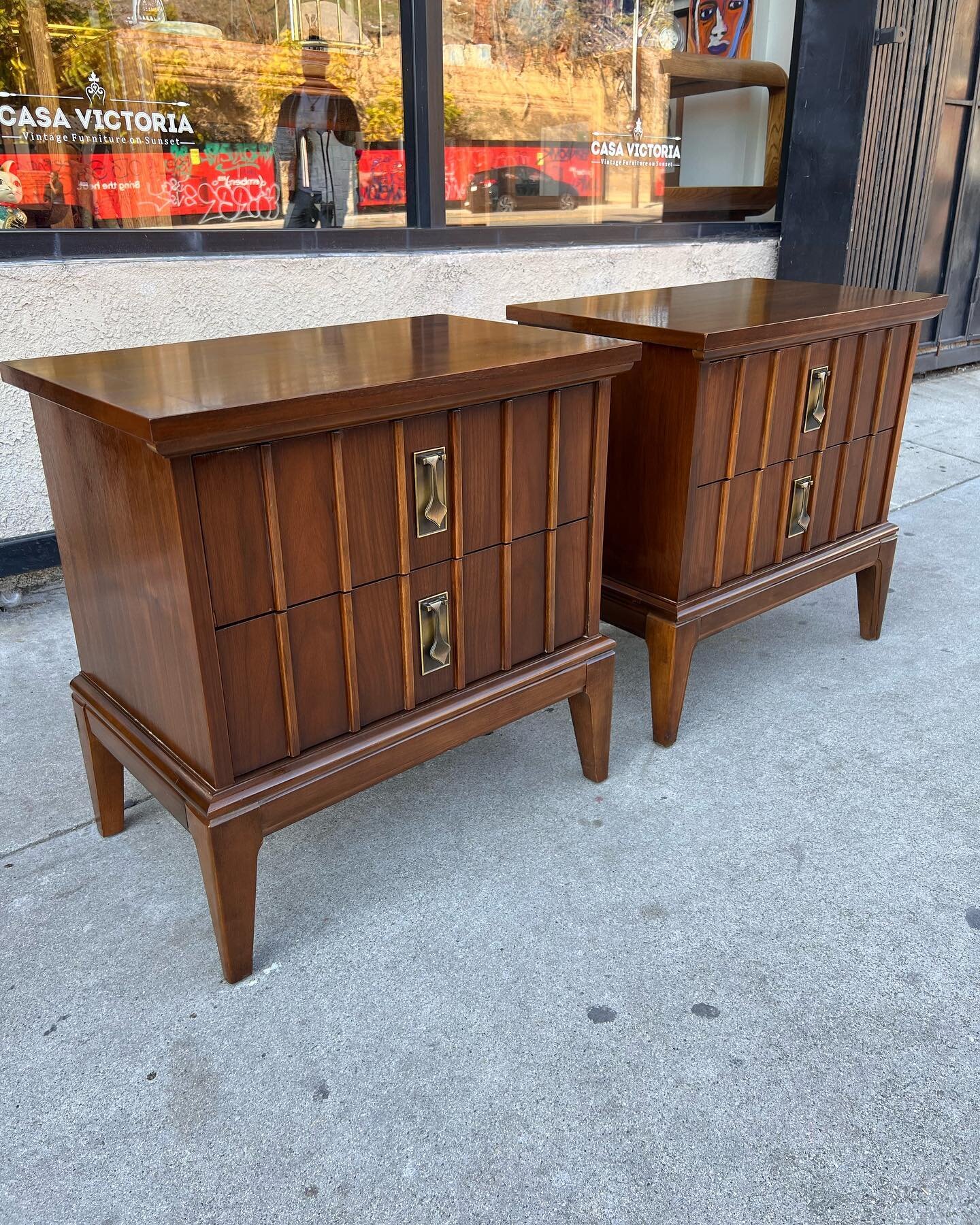 Mid Century nightstands by Dixie, $695 pair. 24 w x 15 d x 24 t. #casavictoriala #vintage #midcentury #furniture #design #dixie #chairish #etsy #1stdibs #nyc #miami #la #bedroom