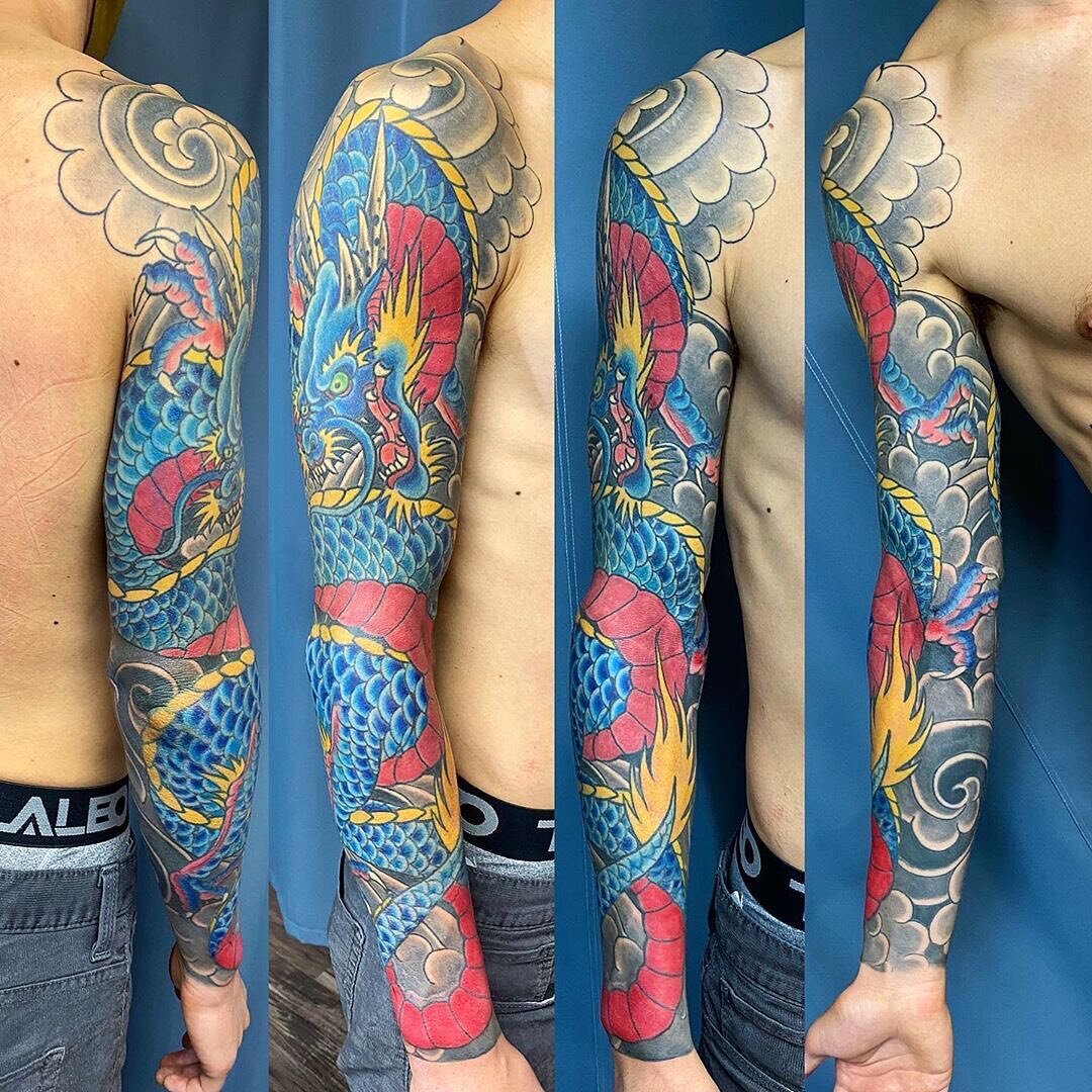 @patricksans Finished the colorwork on this Dragon sleeve!