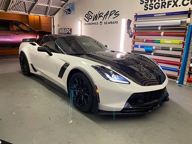 Client asked me if I wanted to go for a cruise, what do you think I said 😃!? 🏎 Corvette ZO6 wrapped in the oh so beautiful Gloss Black Metallic complete custom top and front lower bumper inlay. At least we own the rights to this ZO6 pic 🔥 check li