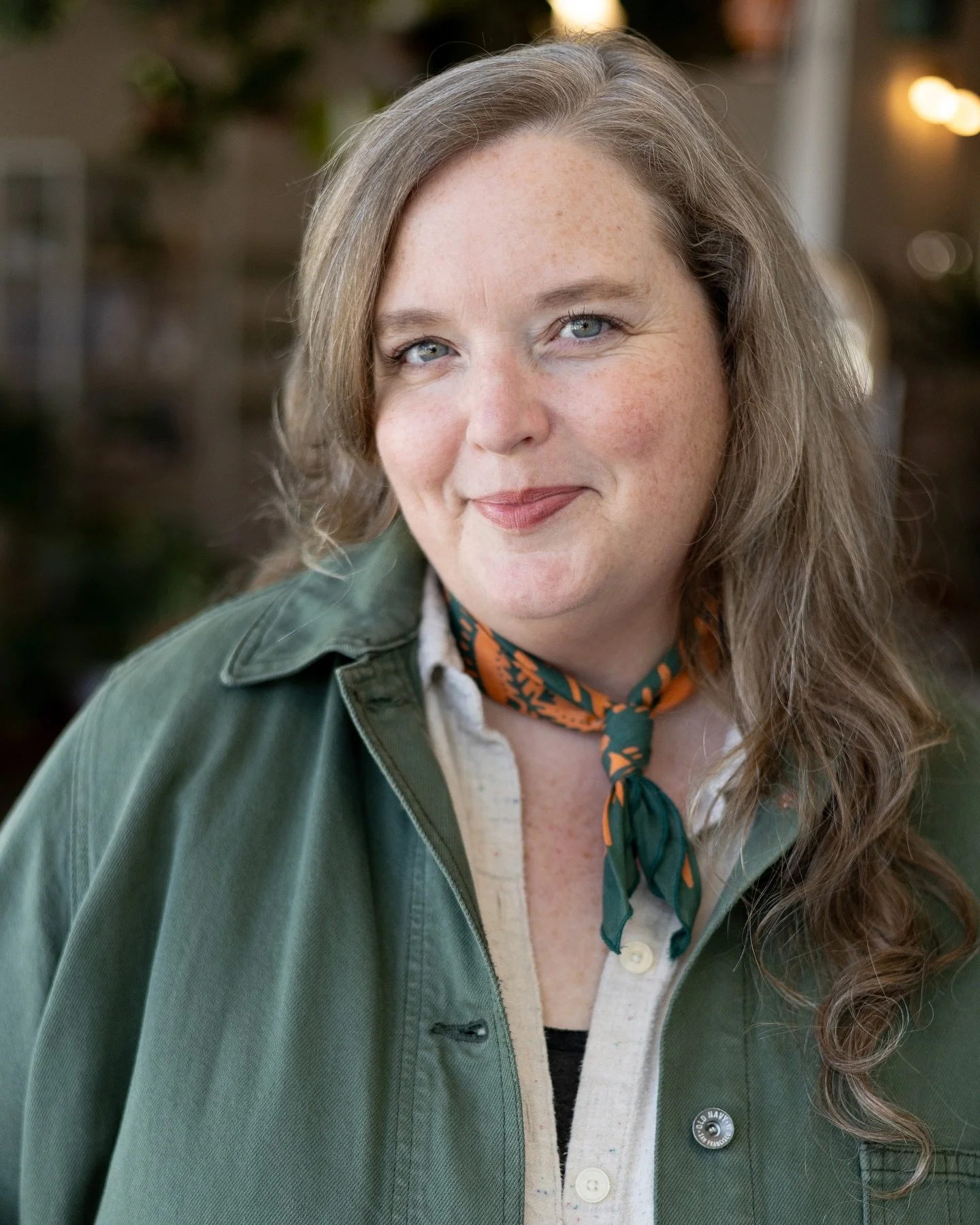 I realized I never shared the photos my talented friend @alexadiazhann took of me and @foliabill in the weeks before Folia closed. Grateful for my friend who generously documented us there before that season of our lives ended. 💚