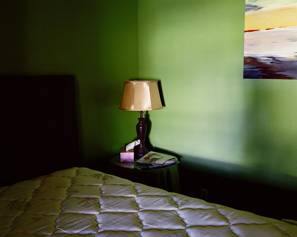 Tema Stauffer, Bedroom, Dream Catchers Sleep Lab, Dripping Springs, Texas, 2007 (photograph)