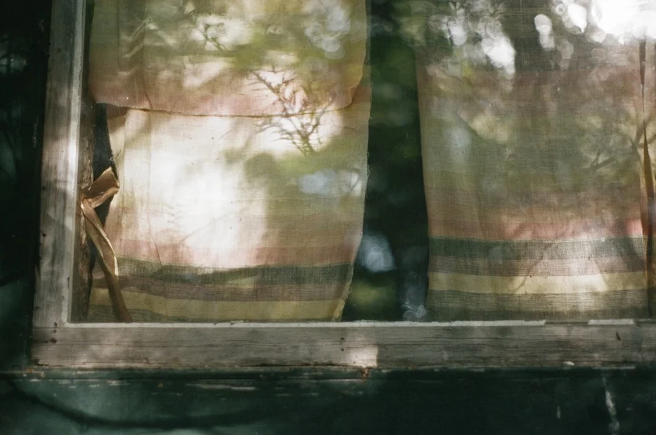 Lise Latreille , Cabin Faith (color photograph)