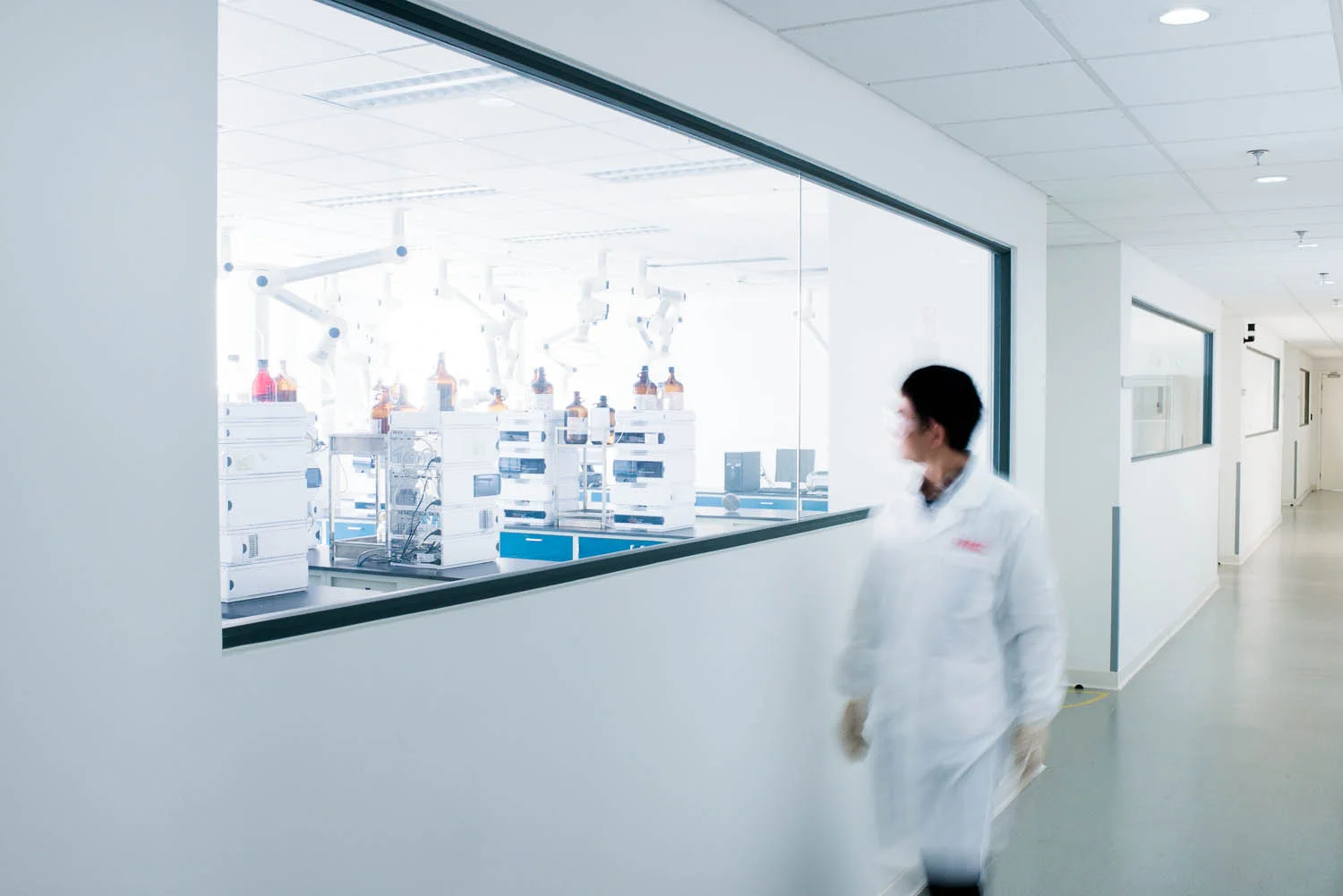 FMC-corporate-chemical-lab-2.jpg