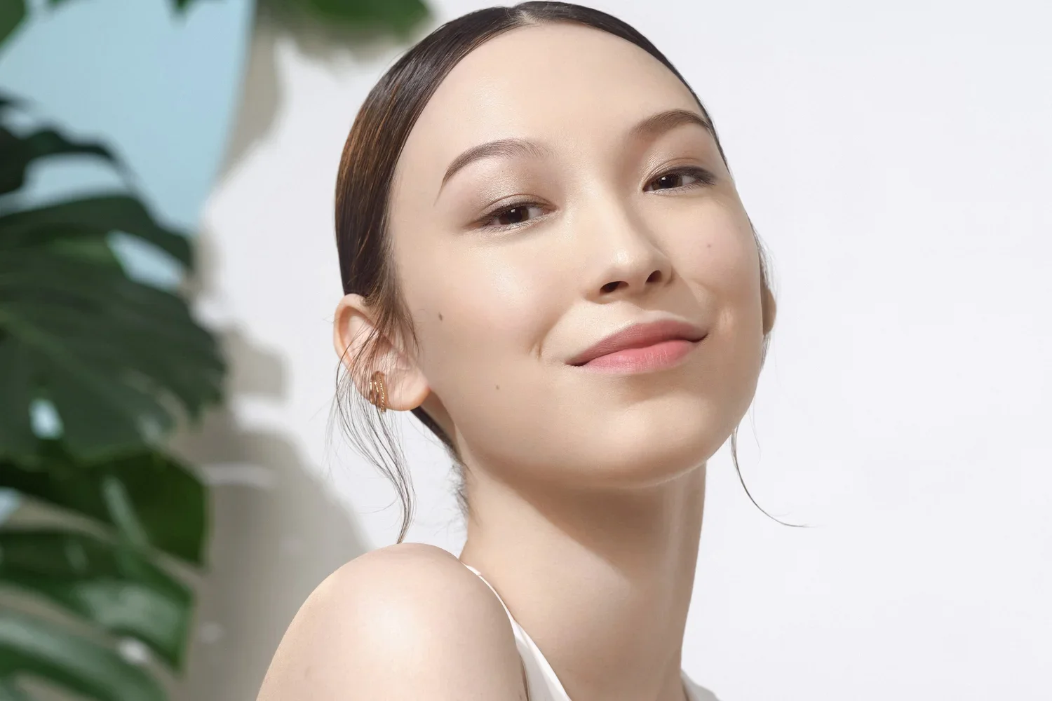 L'Oréal Génifique Skincare Advertising Photographer in Hong Kong