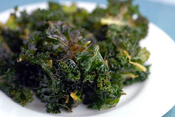 lemon-kale-chips-baked-DSC_4710.jpg