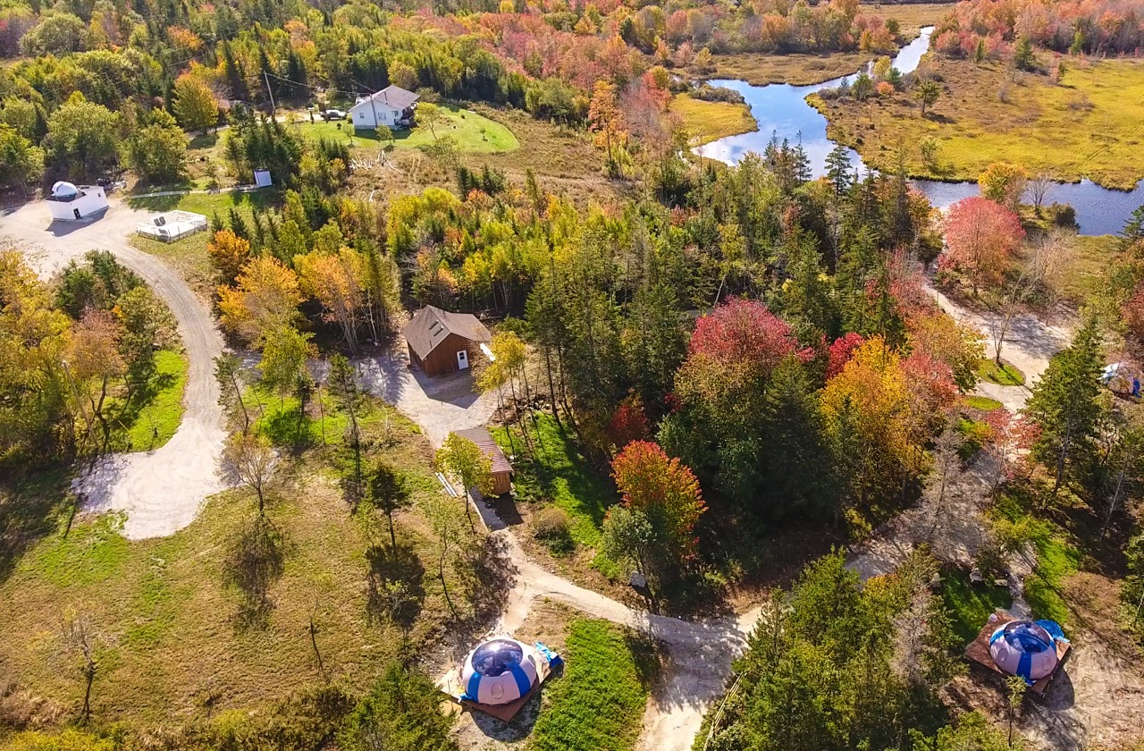sky+cabin+drone+copy-header+no+text+accommodations.jpeg