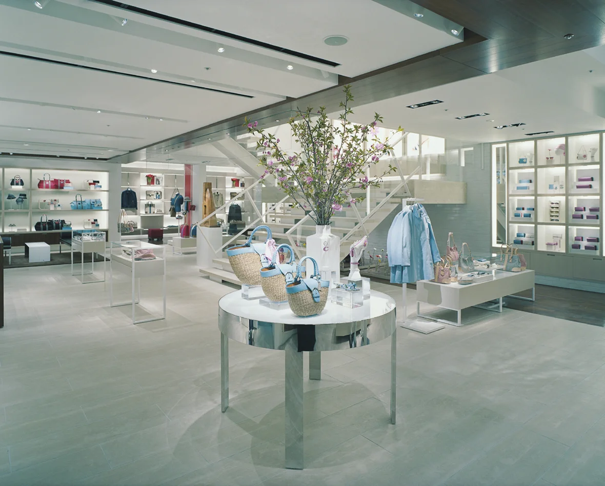 J103_arphoto4.jpg