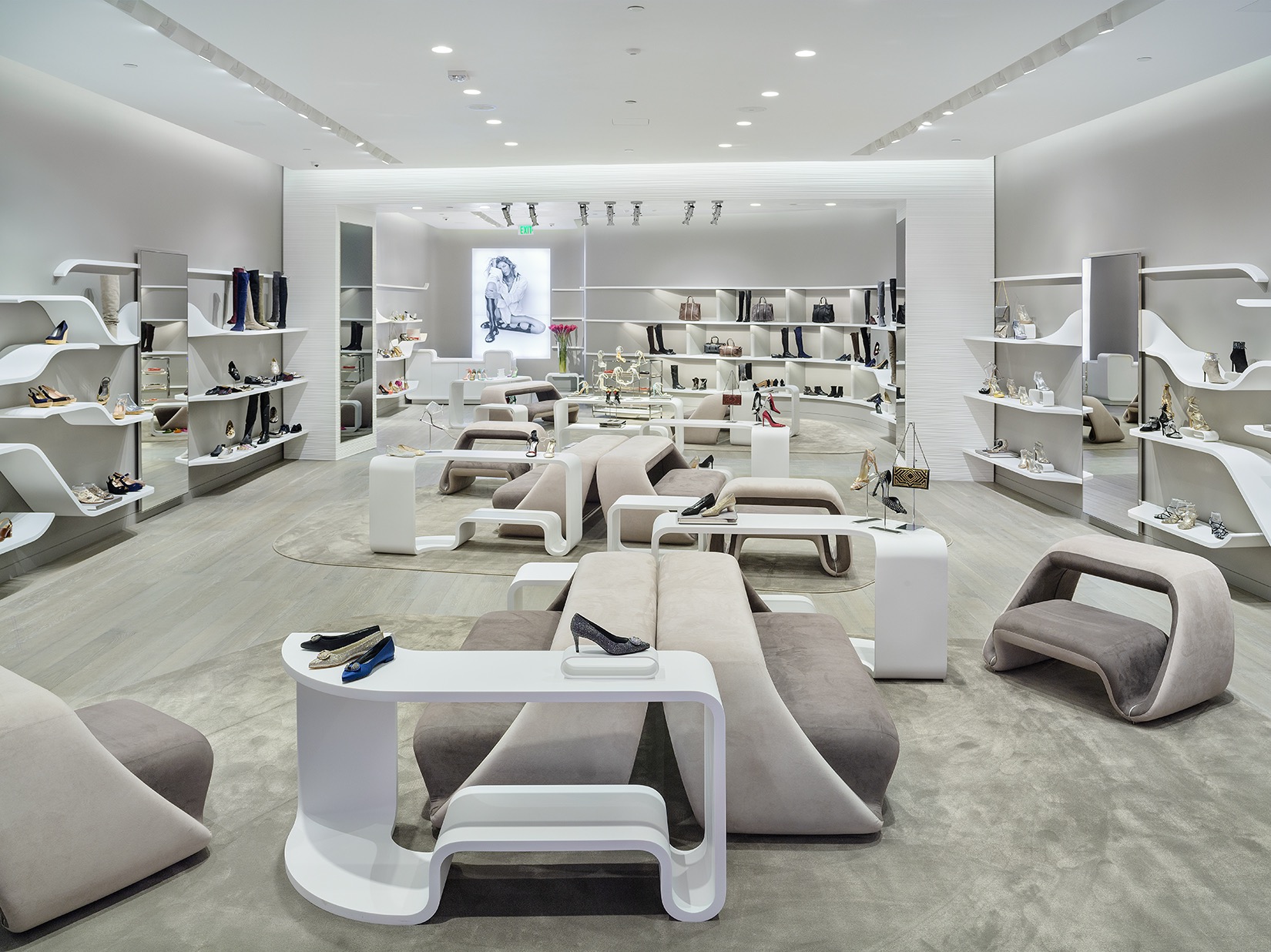 StuartWeitzman_LV_4.jpg