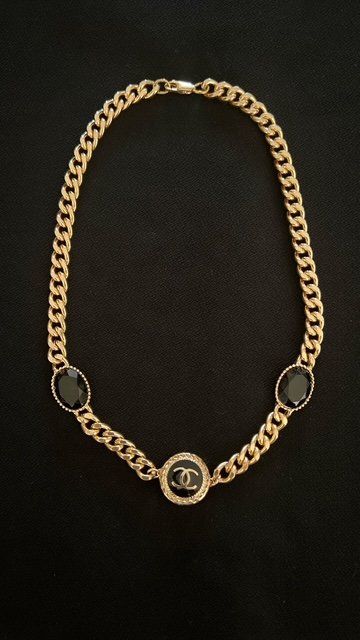 blk and gold choker.JPG