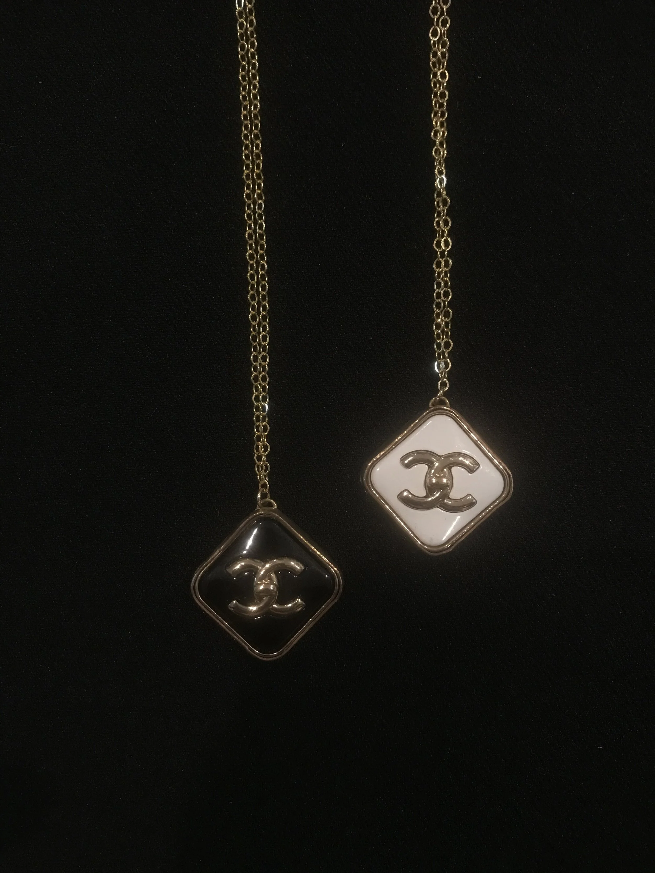 square chanels on blk.jpeg