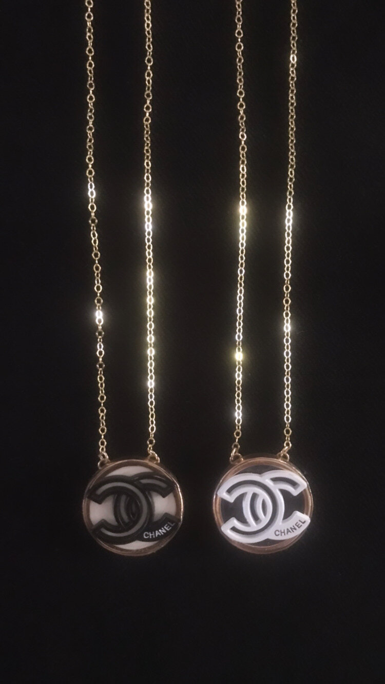 MOD Black & White Chanel Button Necklace — Blue Blood Metal | Vintage Rings  & Necklaces