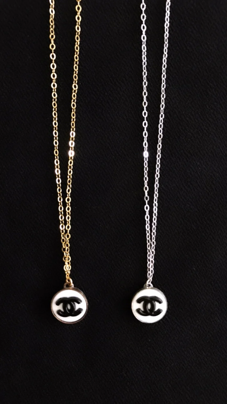 diminuative blk and white CC on blk.JPG