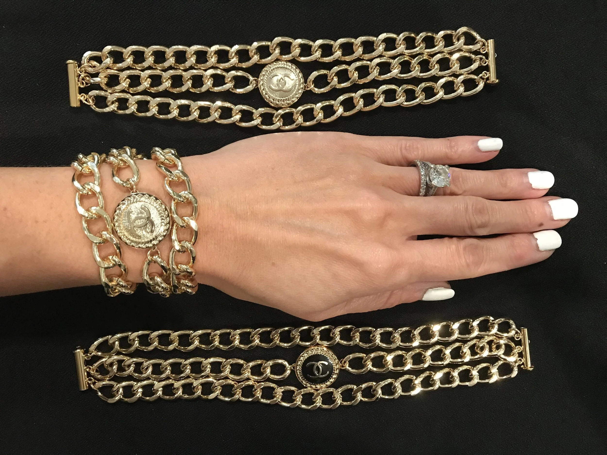 3 strand chunky with hand in middle.jpg