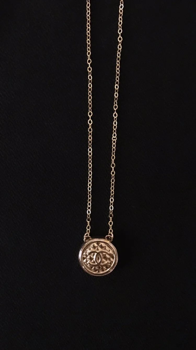 quilted detail on blk.JPG