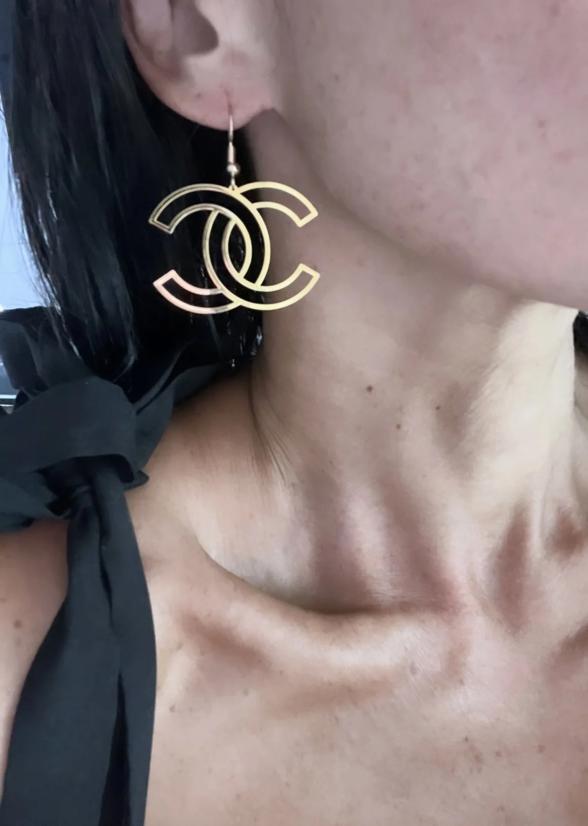 gold logo drops on 2.jpg
