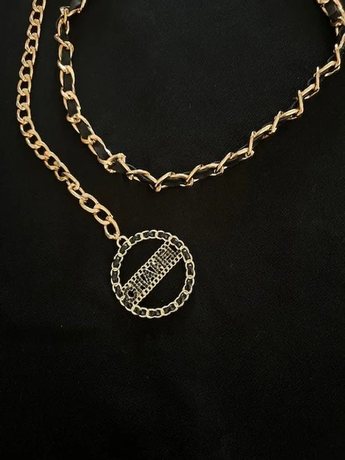 chanel belt on blk2.JPG