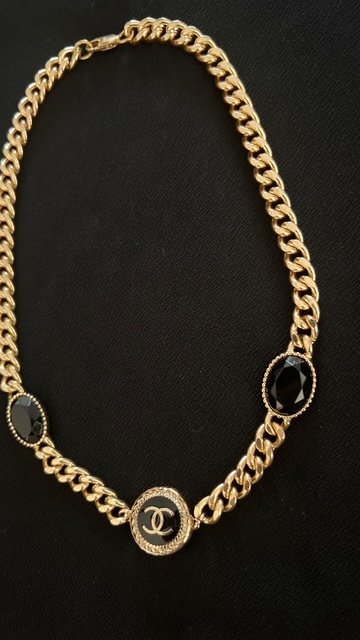 blk and gold choker2.JPG