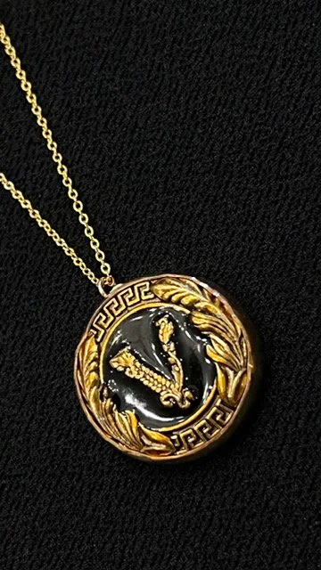 new versace side view.JPG