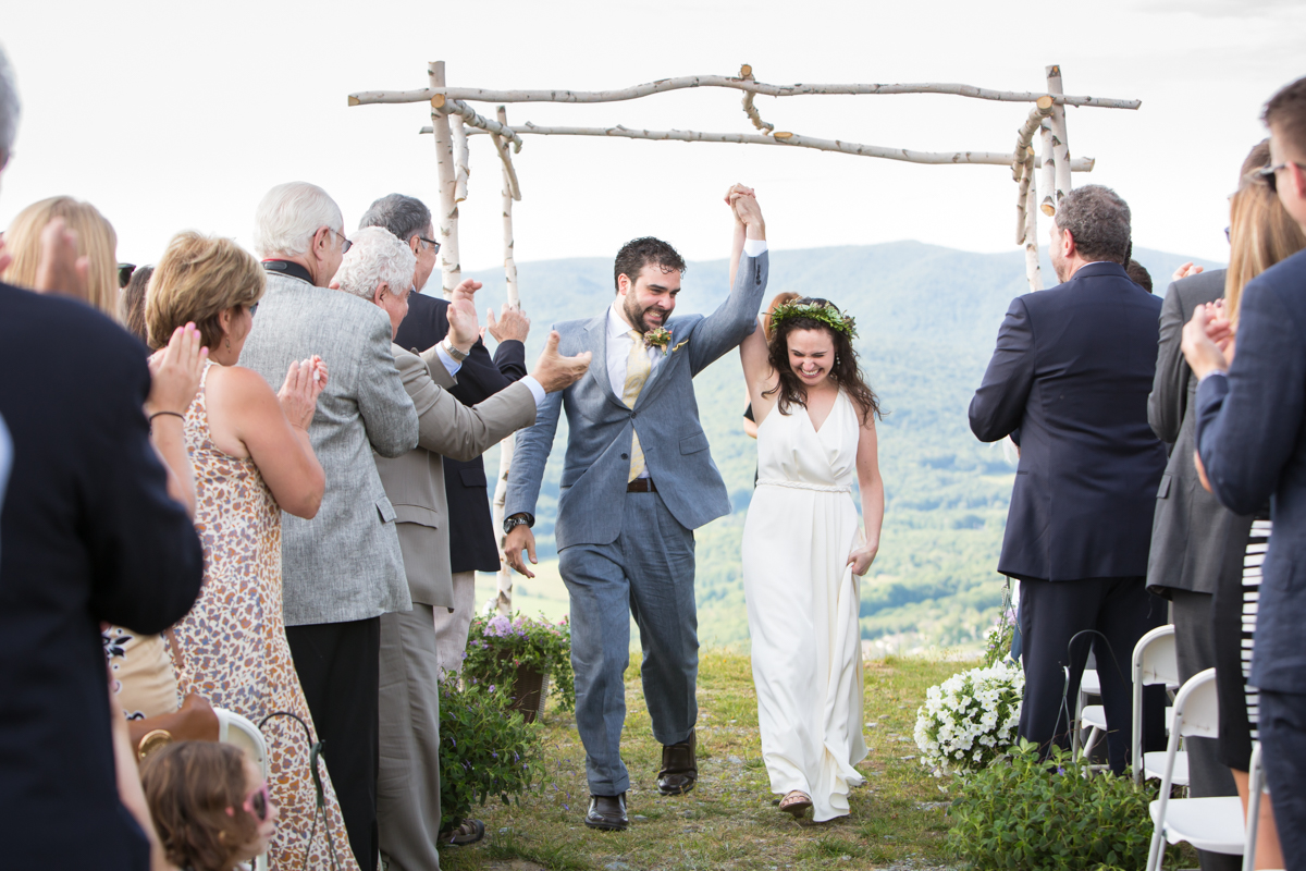 Jiminy-Peak-Wedding-Photographs-14.jpg
