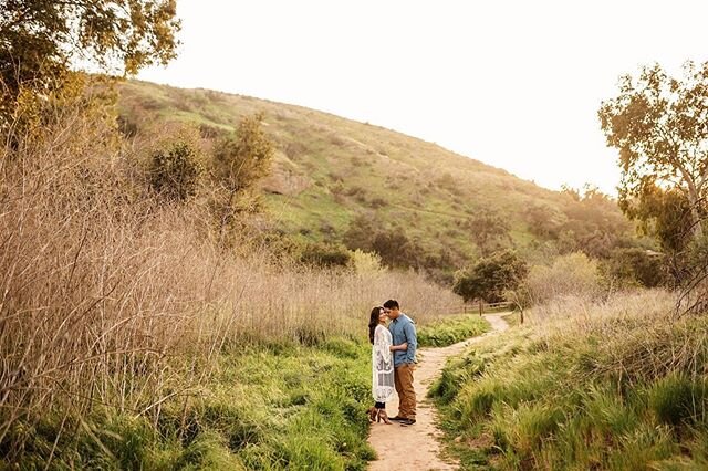 #happy Friday.

#lokitmphotography
.
.
.
.
.
.
#bridesmaids #beautiful #luxuryweddings #party #weddings #like #girl #weddingdress #weddingphotography #weddingseason #makeup #weddinginspiration #lifestyle #weddingphoto #instawedding #bridal #bridetobe